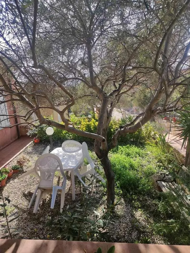 Portu Hill Apartments Arbatax