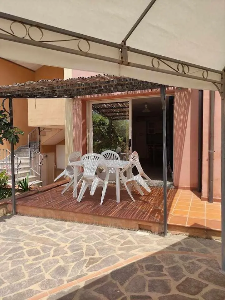 Portu Hill Apartments Arbatax